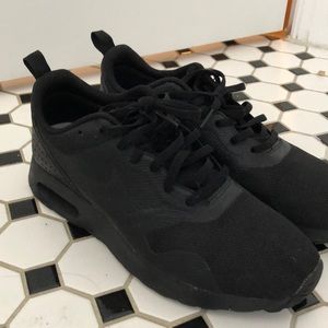 Black Nike Trainers size 8, men’s 6.5